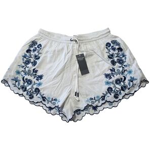Abercrombie & Fitch white Shorts with blue embroidered Floral stitching sz Small